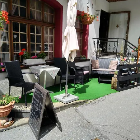 Penzion Restaurant Escher 3*