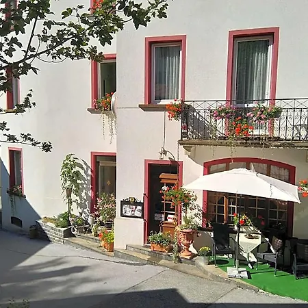 אורחן Restaurant Escher